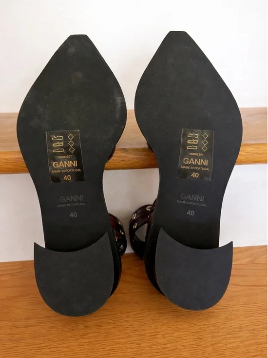 Ganni Chunky Buckle Open-Cut Pumps Burgundy Faux Leather  40  (US 9–9.5) - Picture 5 of 11